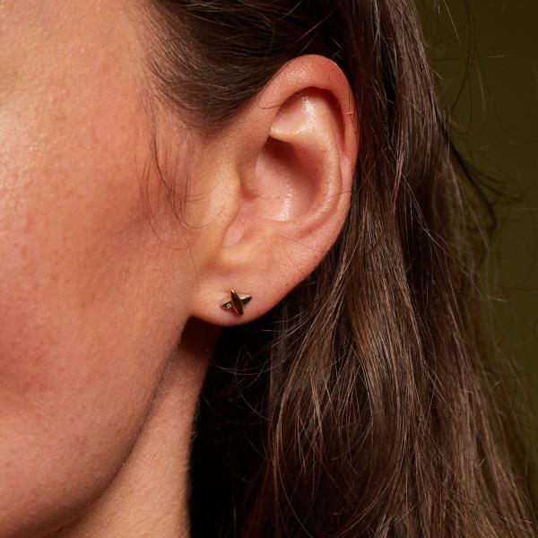 jewellery-earring-stud-earring-mixed-metals-natural-diamond-99f496