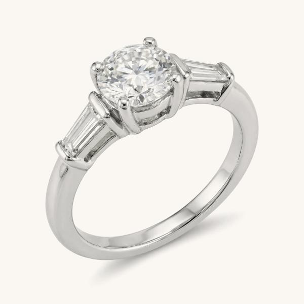 vintage-vintage-ring-platinum-natural-diamond-d74815