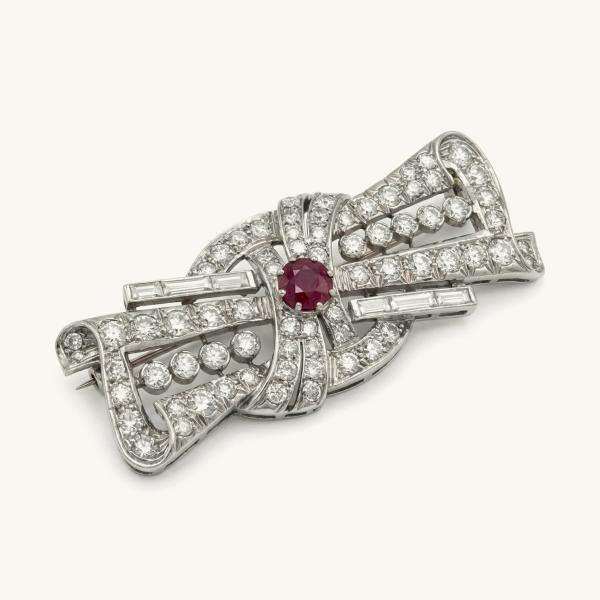 vintage-vintage-brooch-platinum-ruby-d768a8