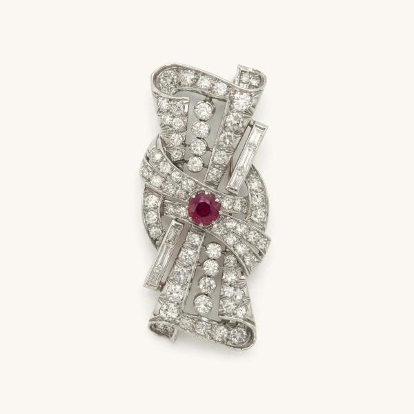 vintage-vintage-brooch-platinum-ruby-8215a8