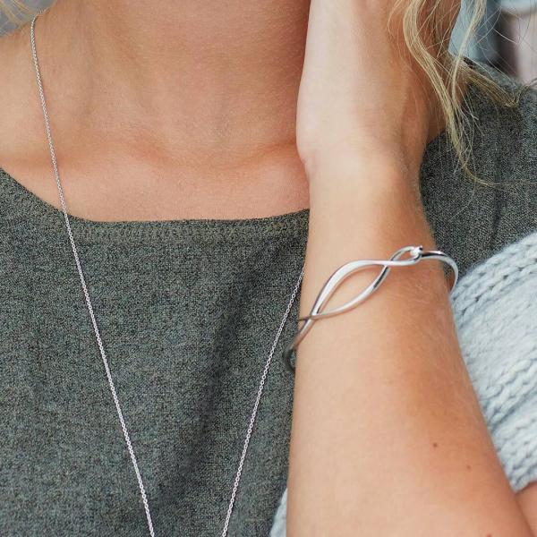 jewellery-bracelet-bangle-sterling-silver-b7842c
