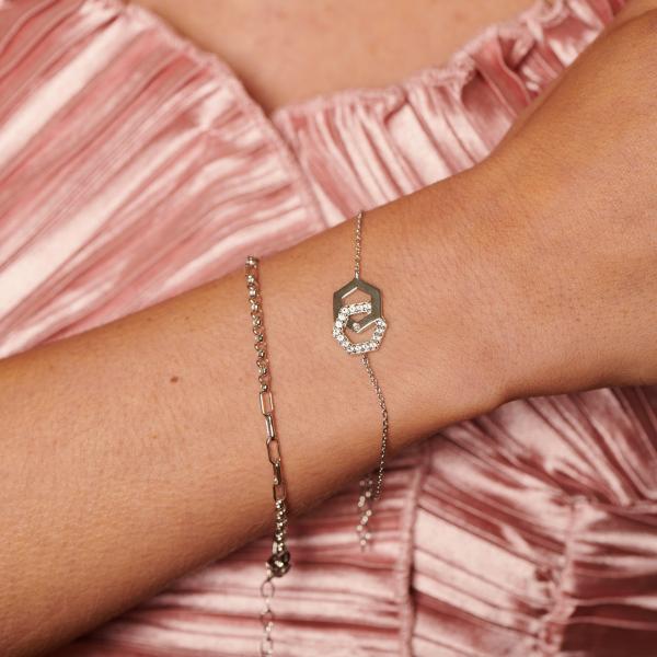 jewellery-bracelet-charm-bracelet-sterling-silver-white-topaz-88e011