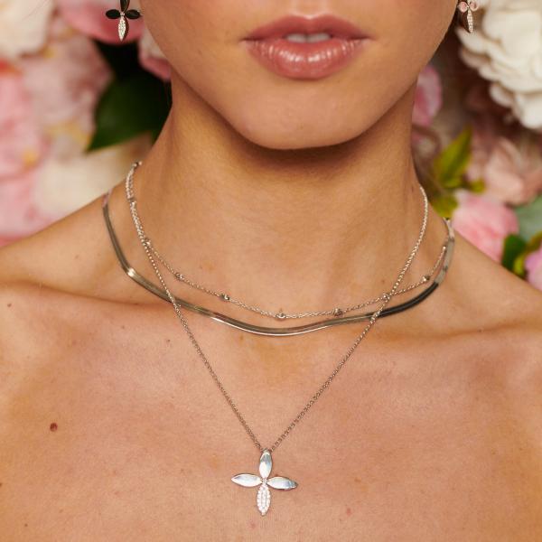 jewellery-necklace-pendant-necklace-sterling-silver-white-topaz-dc80c2