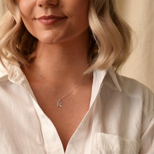 jewellery-necklace-pendant-necklace-sterling-silver-natural-diamond-5c9d57
