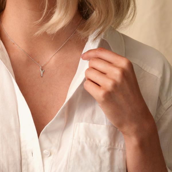 jewellery-necklace-pendant-necklace-sterling-silver-natural-diamond-0bafc7