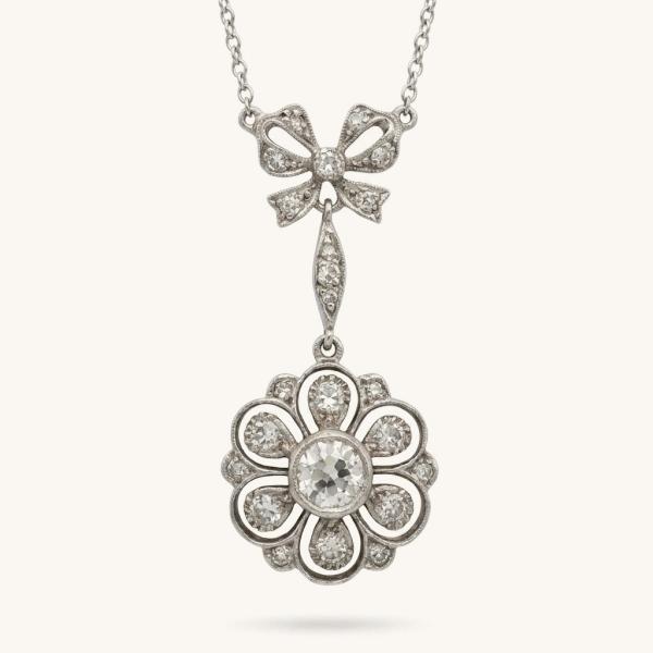 vintage-vintage-necklace-white-gold-natural-diamond-467e5f