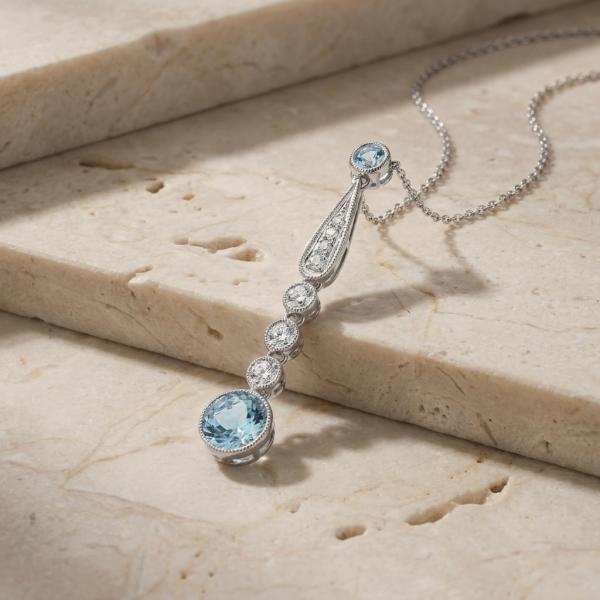 vintage-vintage-necklace-white-gold-aquamarine-d0ebed