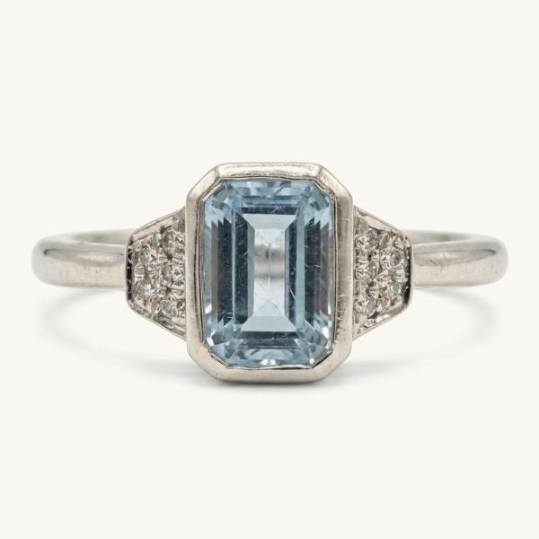 vintage-vintage-ring-white-gold-blue-topaz-fb034f.jpg