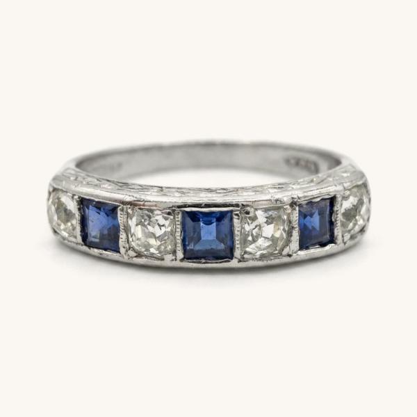 vintage-vintage-ring-white-gold-sapphire-dccfba