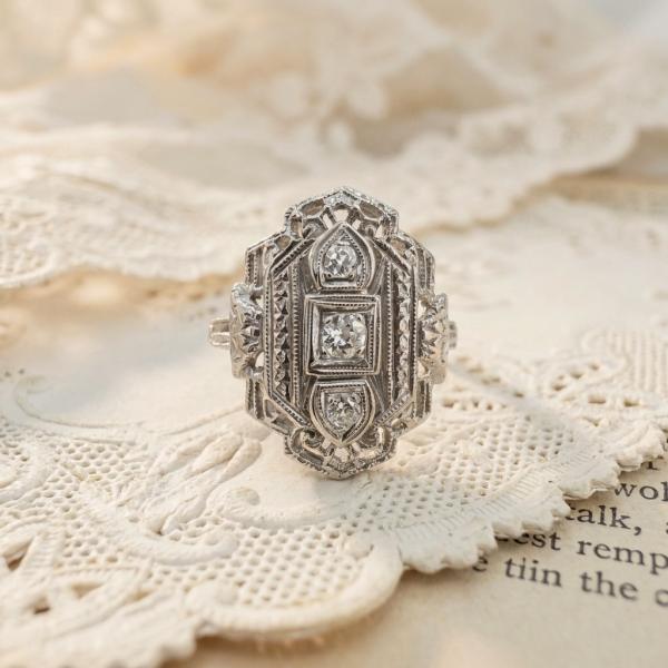 vintage-vintage-ring-white-gold-natural-diamond-472c69