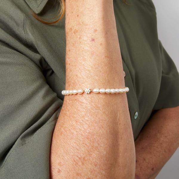 jewellery-bracelet-chain-bracelet-9ct-yellow-gold-pearl-x245b92