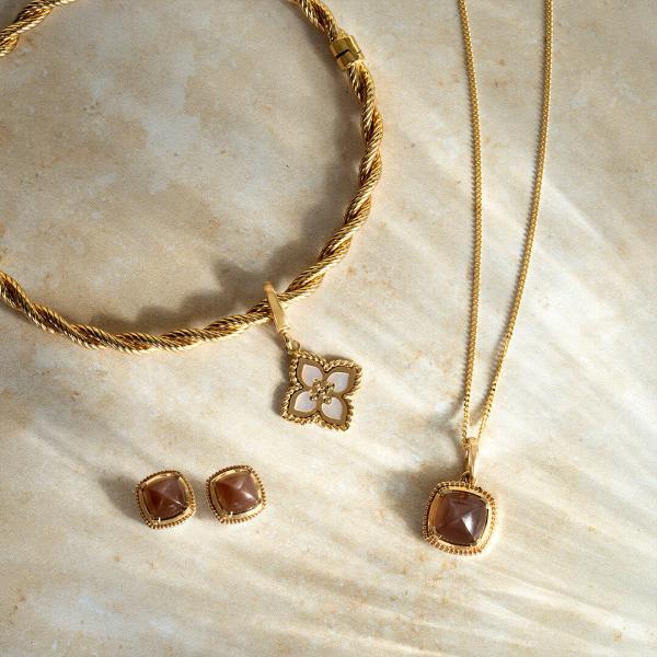 jewellery-pendant-9ct-yellow-gold-b4d2d21