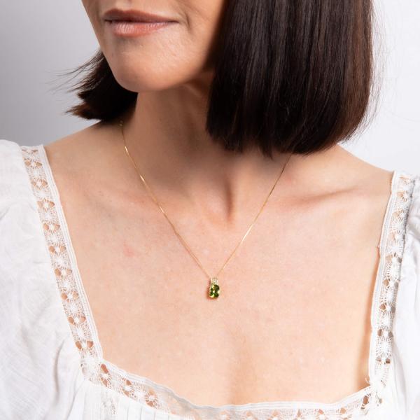 jewellery-pendant-9ct-yellow-gold-peridot-xab6017