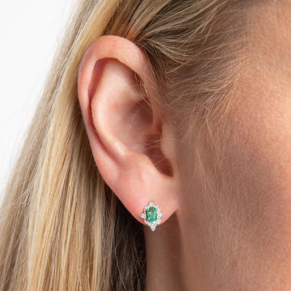 jewellery-earring-stud-earring-9ct-white-gold-emerald-xa4bf12
