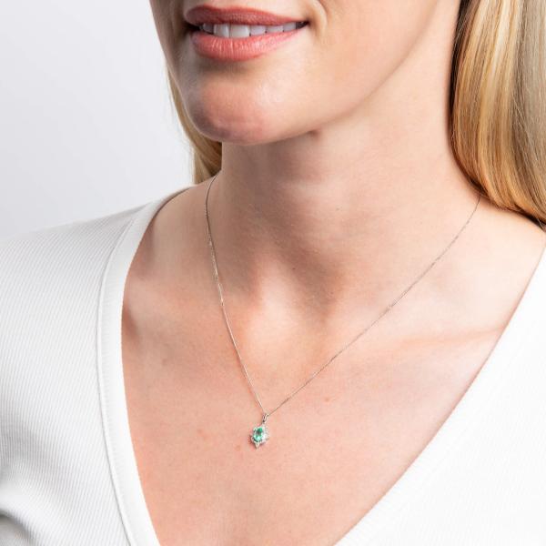 jewellery-pendant-9ct-white-gold-emerald-d2129a1