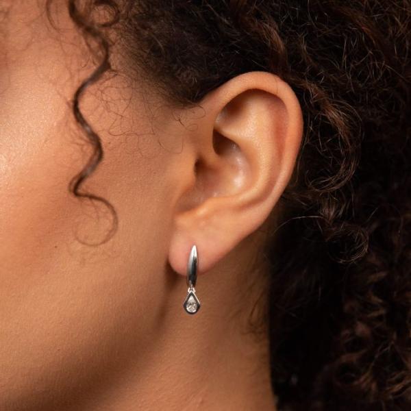 jewellery-earring-hoop-earring-9ct-white-gold-lab-diamond-bc62bcc