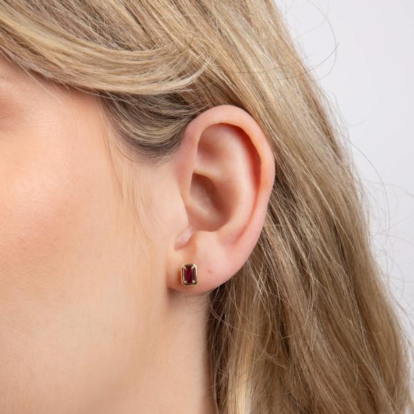 jewellery-earring-stud-earring-9ct-yellow-gold-ruby-efbd14b