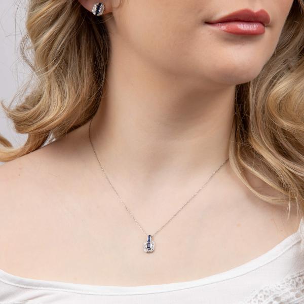 jewellery-necklace-pendant-necklace-9ct-white-gold-sapphire-l822c5f