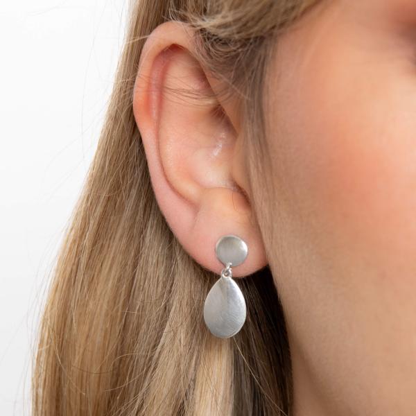 jewellery-earring-drop-earring-sterling-silver-o514d89