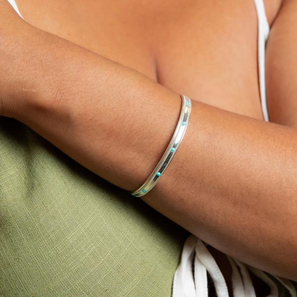 jewellery-bracelet-bangle-sterling-silver-m29fb4b