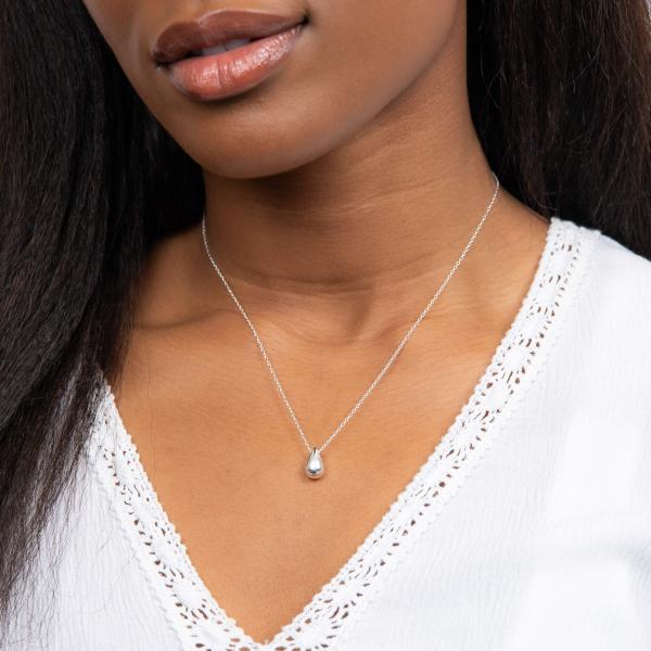 jewellery-necklace-pendant-necklace-sterling-silver-ece707a