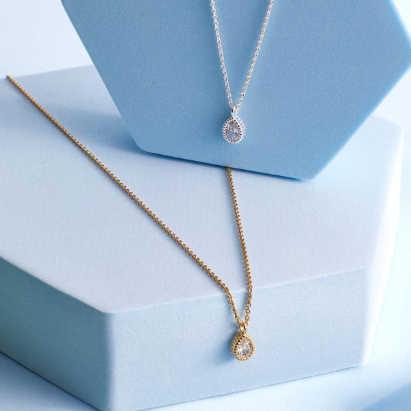 jewellery-necklace-pendant-necklace-sterling-silver-s77b830