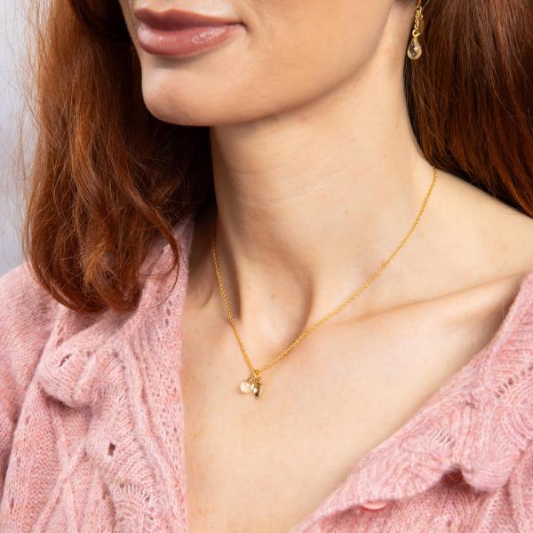 jewellery-necklace-pendant-necklace-yellow-gold-plated-f61dd2d