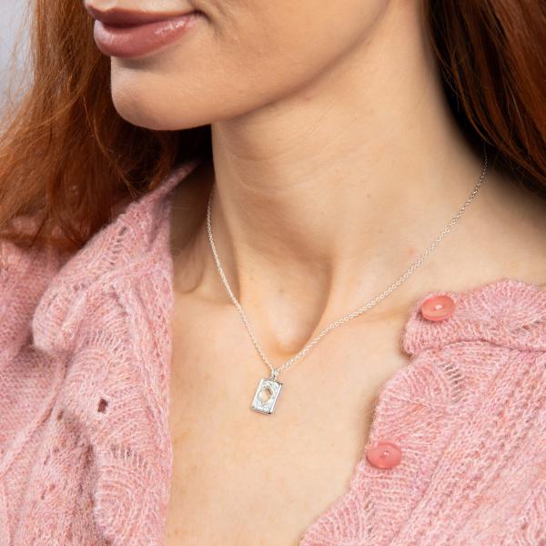 jewellery-necklace-pendant-necklace-sterling-silver-white-topaz-t09306e
