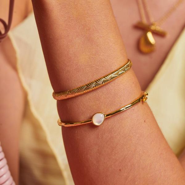 jewellery-bracelet-bangle-18ct-yellow-gold-plated-pearl-2c6d8d