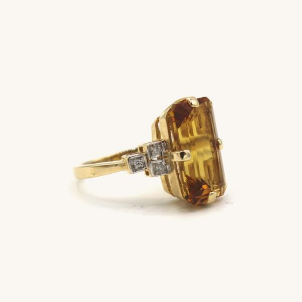 vintage-ring-statement-ring-yellow-gold-749ee8