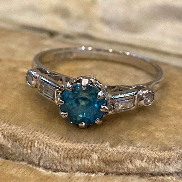 vintage-ring-platinum-natural-diamond-abf054