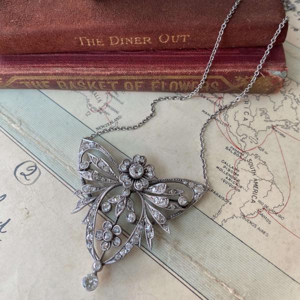 vintage-necklace-platinum-natural-diamond-df9a36