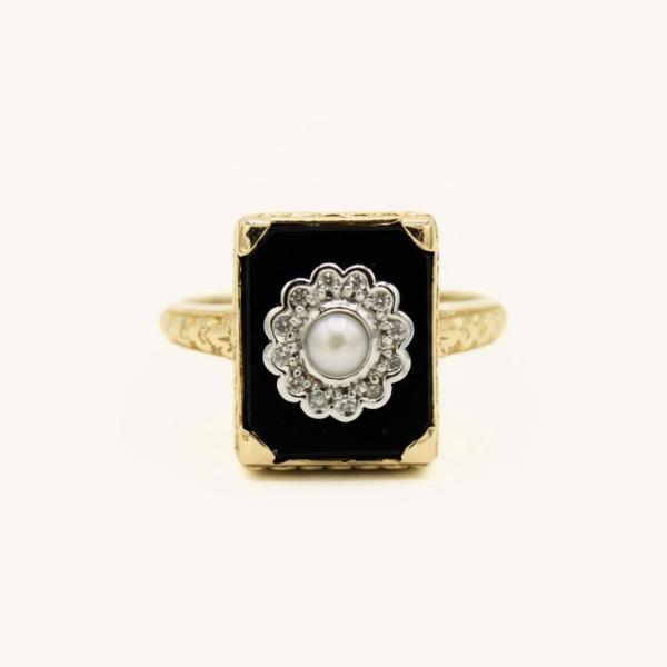 vintage-ring-yellow-gold-pearl-b2ce2a