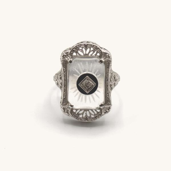 vintage-ring-white-gold-natural-diamond-387c02