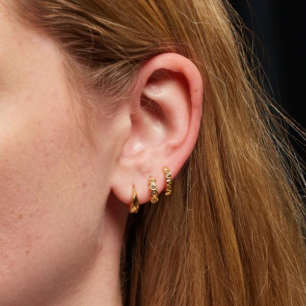 jewellery-earring-hoop-earring-18ct-yellow-gold-plated-white-topaz-218daf
