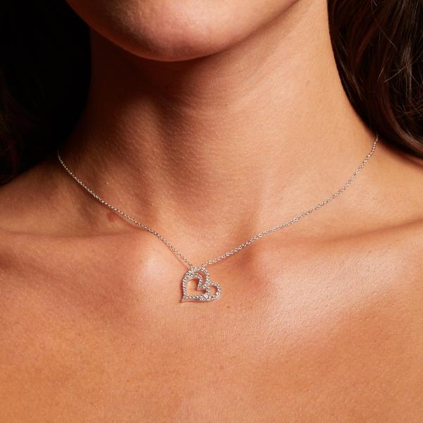 jewellery-necklace-pendant-necklace-sterling-silver-white-topaz-ba244f