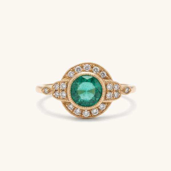 vintage-ring-statement-ring-yellow-gold-emerald-7f622f
