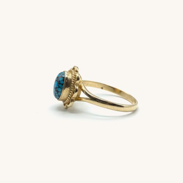 vintage-ring-statement-ring-yellow-gold-15ab2f