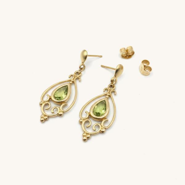 vintage-earring-drop-earring-yellow-gold-peridot-e73466