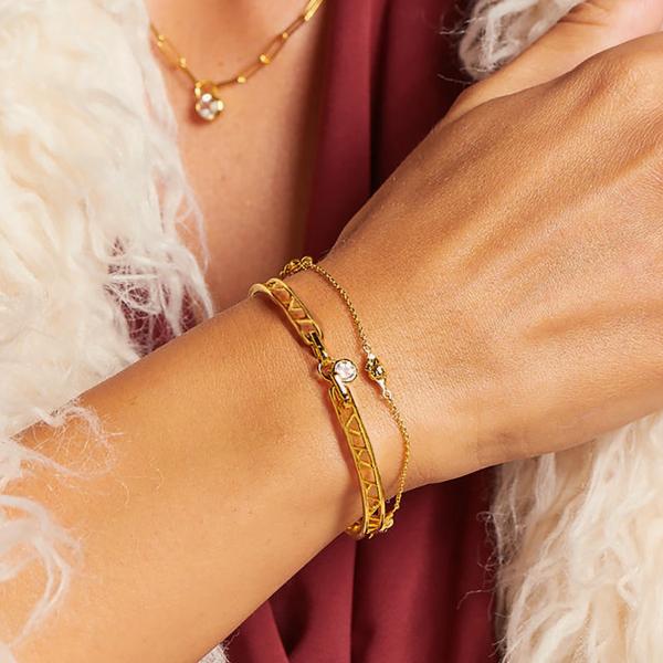 jewellery-bracelet-bangle-18ct-yellow-gold-plated-white-topaz-817f03