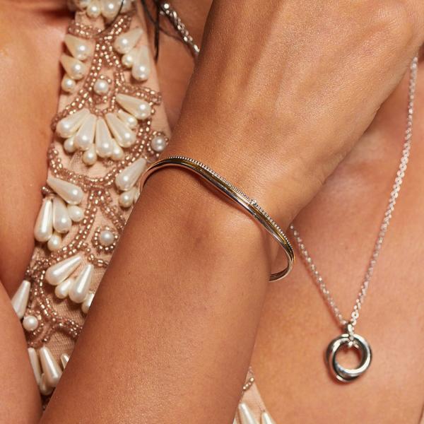 jewellery-bracelet-bangle-mixed-metals-natural-diamond-559db2