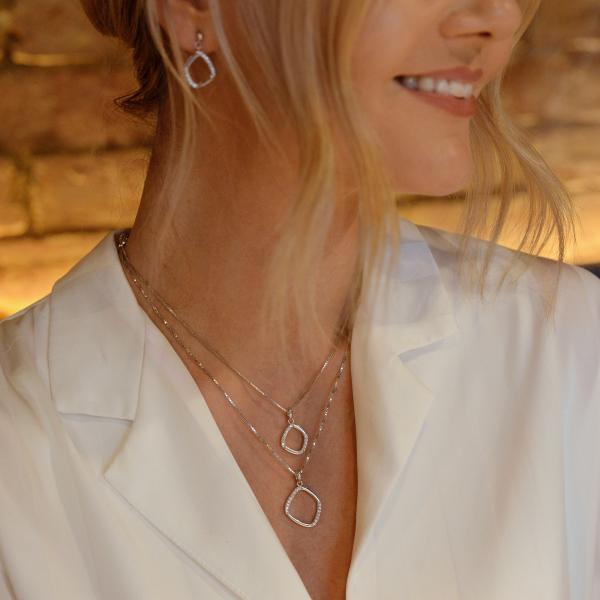 jewellery-necklace-pendant-necklace-sterling-silver-white-topaz-c039c8