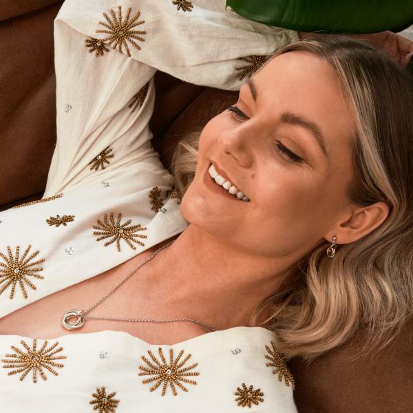 jewellery-necklace-pendant-necklace-sterling-silver-natural-diamond-30cc07