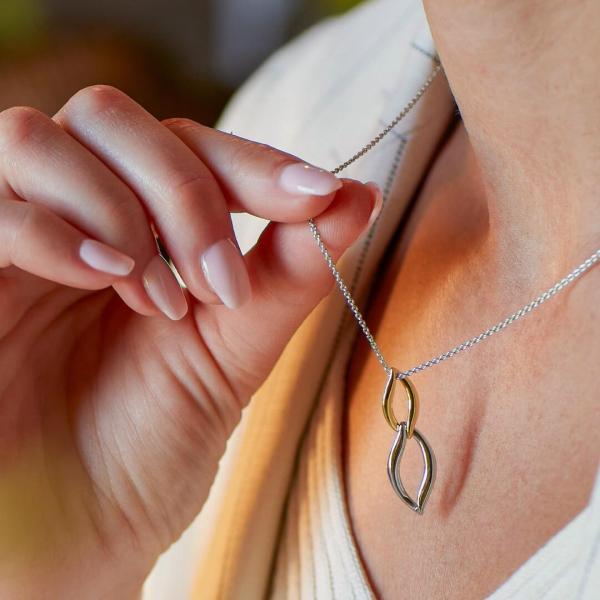 jewellery-necklace-pendant-necklace-mixed-metals-528250