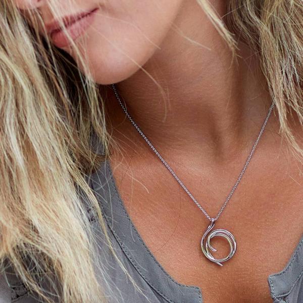 jewellery-necklace-pendant-necklace-sterling-silver-8548d4