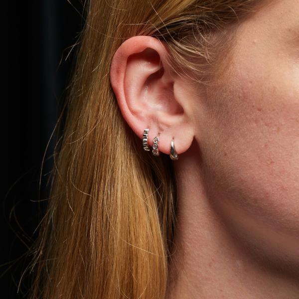 jewellery-earring-hoop-earring-sterling-silver-natural-diamond-f8e482