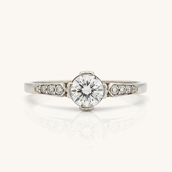 vintage-vintage-ring-platinum-natural-diamond-584f63