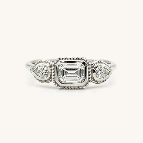 vintage-vintage-ring-white-gold-natural-diamond-02711f